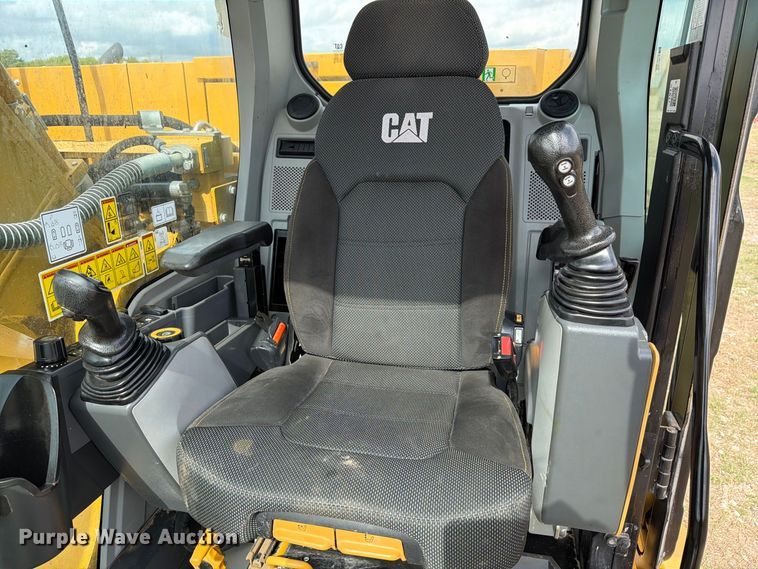 image for item FN3598 2023 Caterpillar 330 TC excavator
