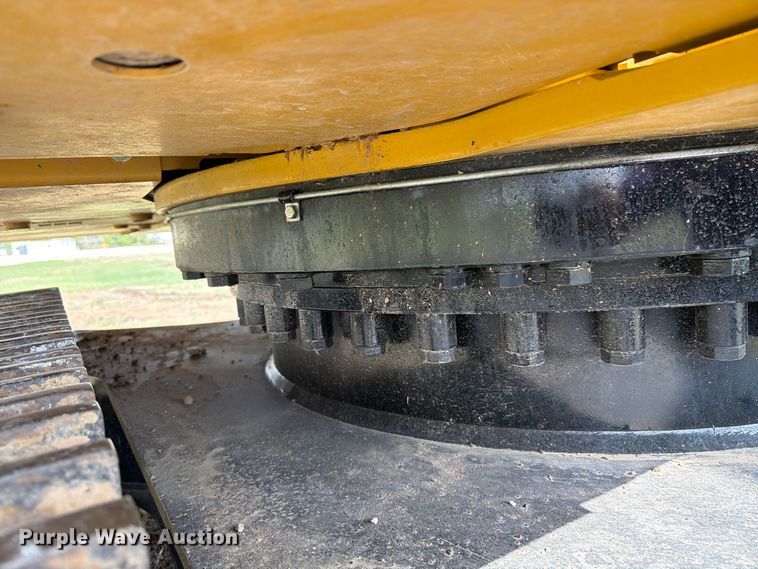 image for item FN3598 2023 Caterpillar 330 TC excavator