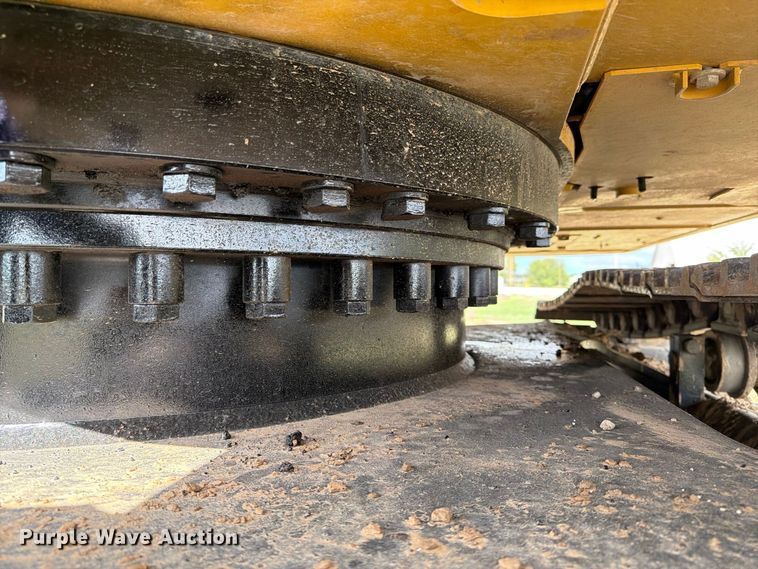 image for item FN3598 2023 Caterpillar 330 TC excavator