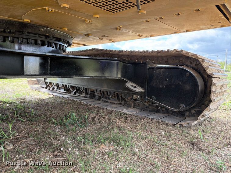image for item FN3598 2023 Caterpillar 330 TC excavator