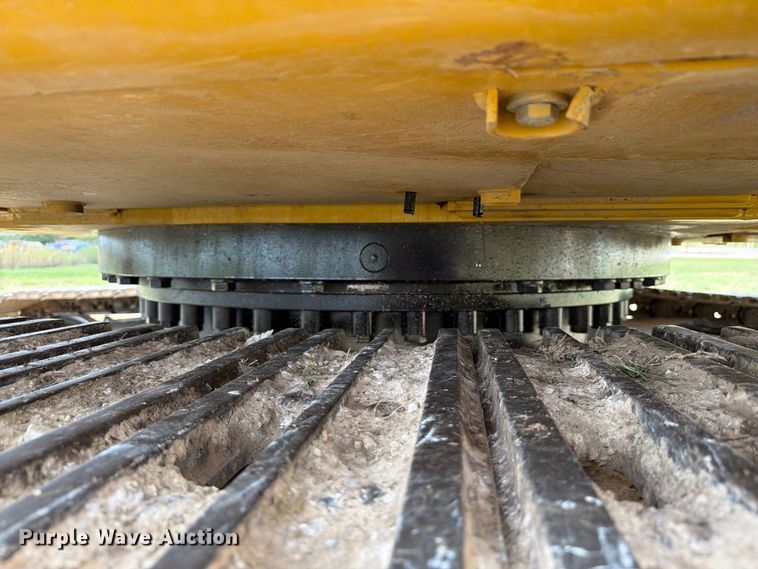 image for item FN3598 2023 Caterpillar 330 TC excavator