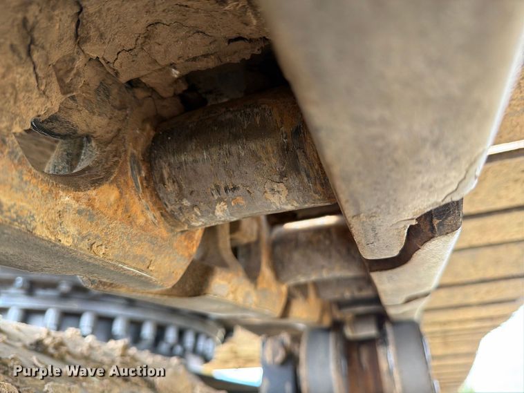image for item FN3598 2023 Caterpillar 330 TC excavator