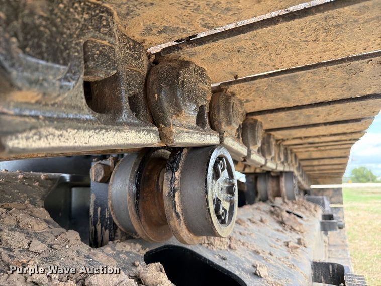 image for item FN3598 2023 Caterpillar 330 TC excavator