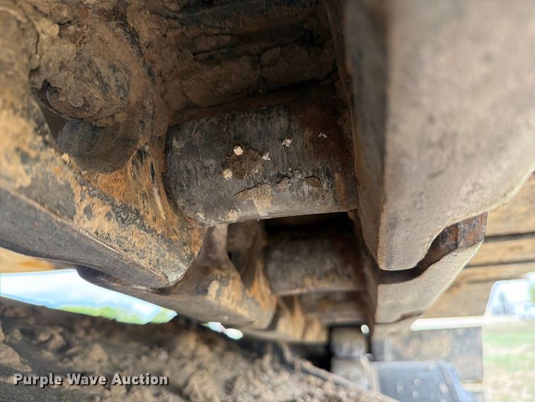 image for item FN3598 2023 Caterpillar 330 TC excavator