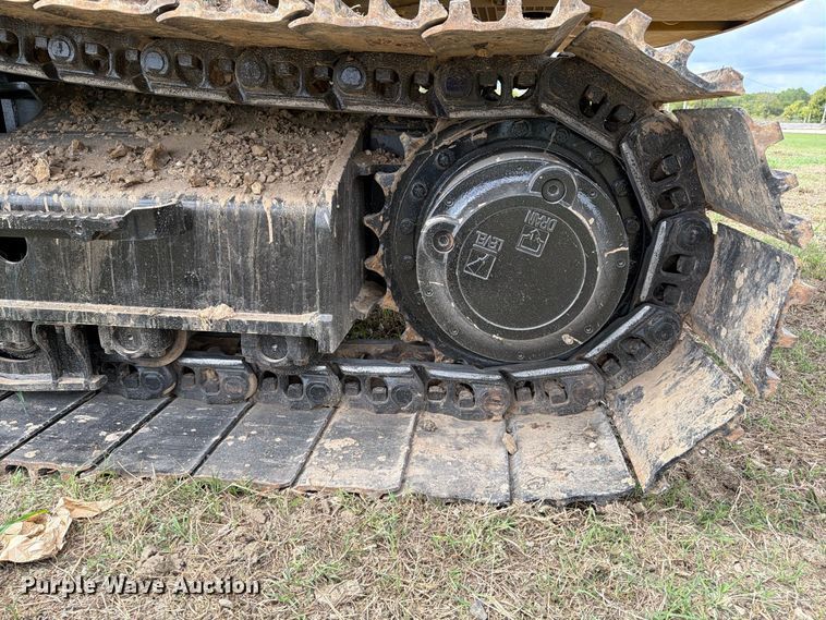 image for item FN3598 2023 Caterpillar 330 TC excavator