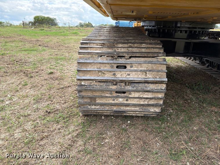 image for item FN3598 2023 Caterpillar 330 TC excavator