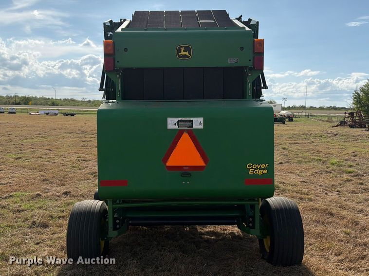 image for item FN3599 2010 John Deere 468 MegaWide Plus round baler
