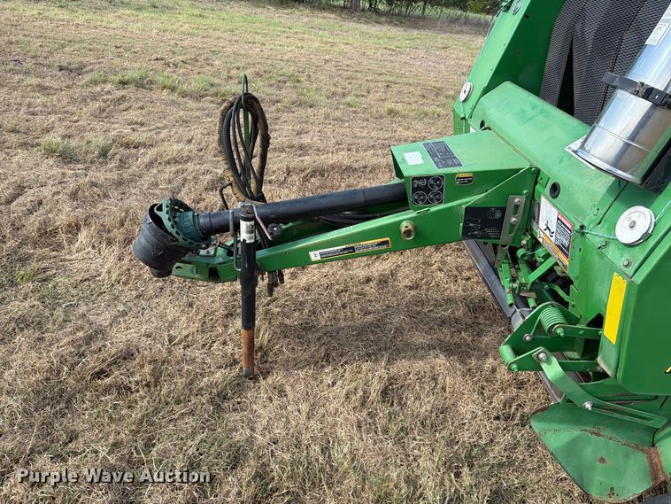 image for item FN3599 2010 John Deere 468 MegaWide Plus round baler