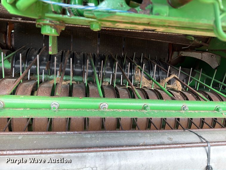 image for item FN3599 2010 John Deere 468 MegaWide Plus round baler