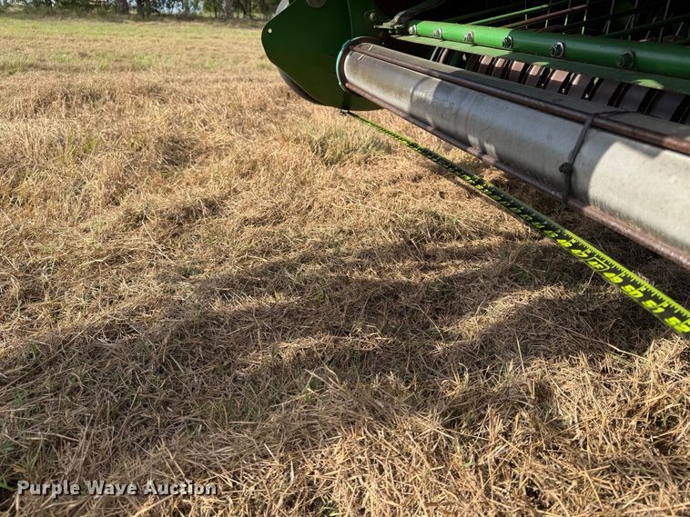 image for item FN3599 2010 John Deere 468 MegaWide Plus round baler