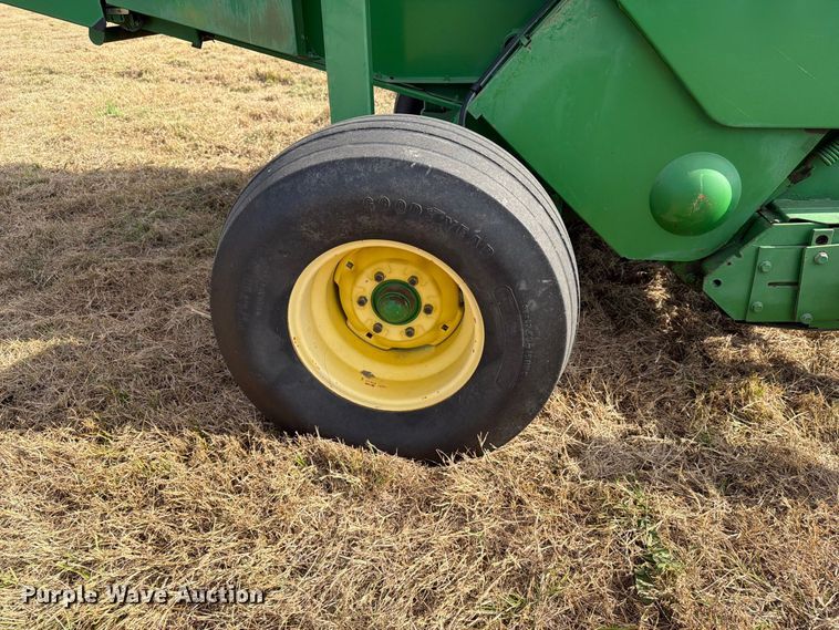 image for item FN3599 2010 John Deere 468 MegaWide Plus round baler