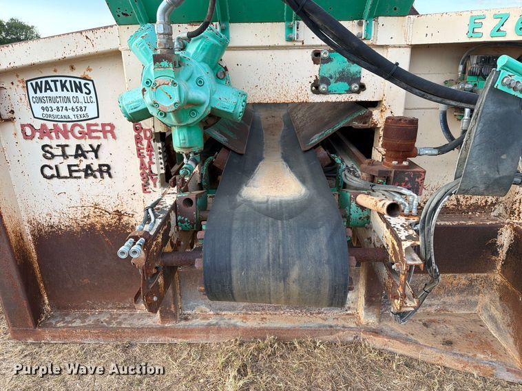image for item FN3600 2008 Caterpillar D6T XL crawler tractor with EZ Pipeline Padding pipeline padder