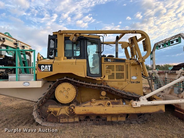 image for item FN3600 2008 Caterpillar D6T XL crawler tractor with EZ Pipeline Padding pipeline padder