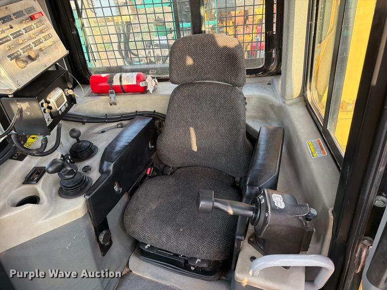 image for item FN3600 2008 Caterpillar D6T XL crawler tractor with EZ Pipeline Padding pipeline padder