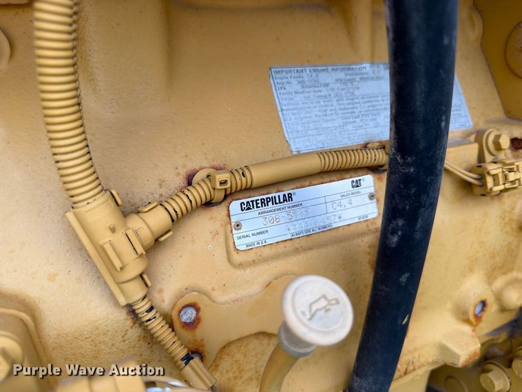 image for item FN3600 2008 Caterpillar D6T XL crawler tractor with EZ Pipeline Padding pipeline padder