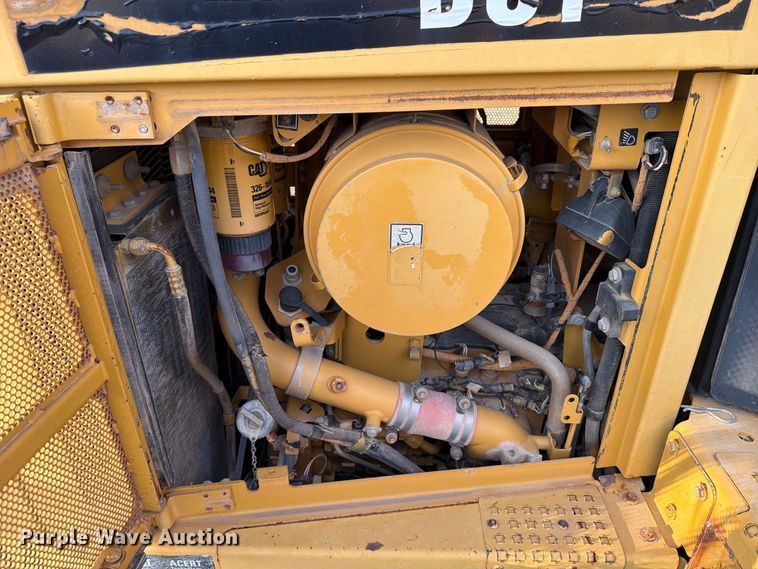 image for item FN3600 2008 Caterpillar D6T XL crawler tractor with EZ Pipeline Padding pipeline padder