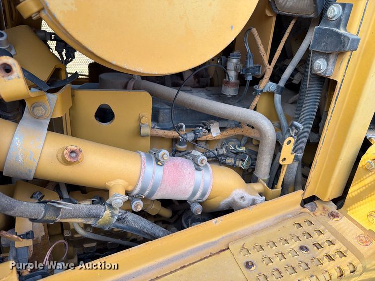 image for item FN3600 2008 Caterpillar D6T XL crawler tractor with EZ Pipeline Padding pipeline padder