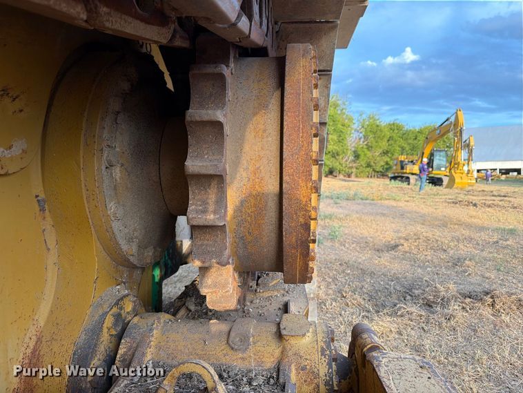 image for item FN3600 2008 Caterpillar D6T XL crawler tractor with EZ Pipeline Padding pipeline padder
