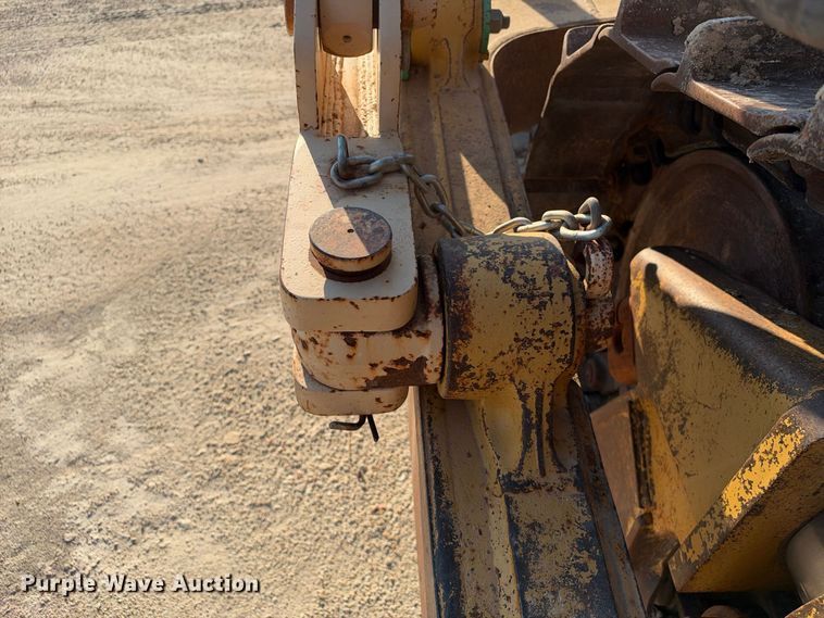 image for item FN3601 2008 Caterpillar D6T XL with EZ Pipeline Padder