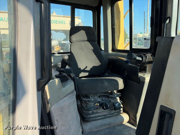 image for item FN3601 2008 Caterpillar D6T XL with EZ Pipeline Padder