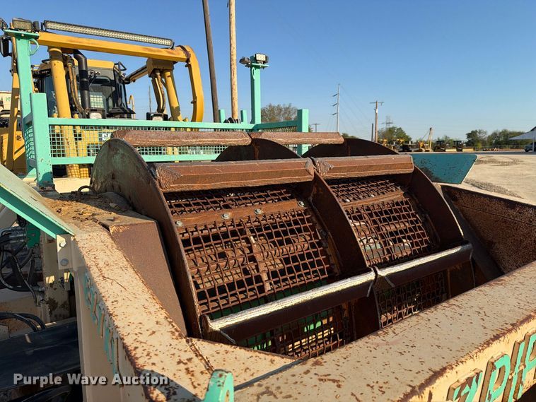 image for item FN3602 2006 Caterpillar D6R XL Series III with EZ Pipeline Padder