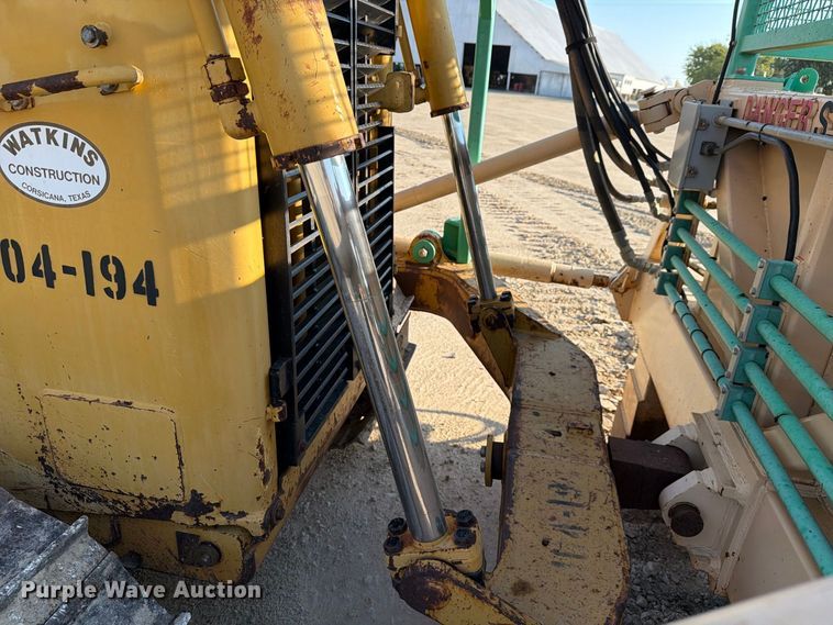 image for item FN3602 2006 Caterpillar D6R XL Series III with EZ Pipeline Padder