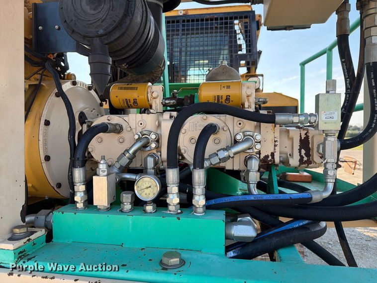 image for item FN3602 2006 Caterpillar D6R XL Series III with EZ Pipeline Padder