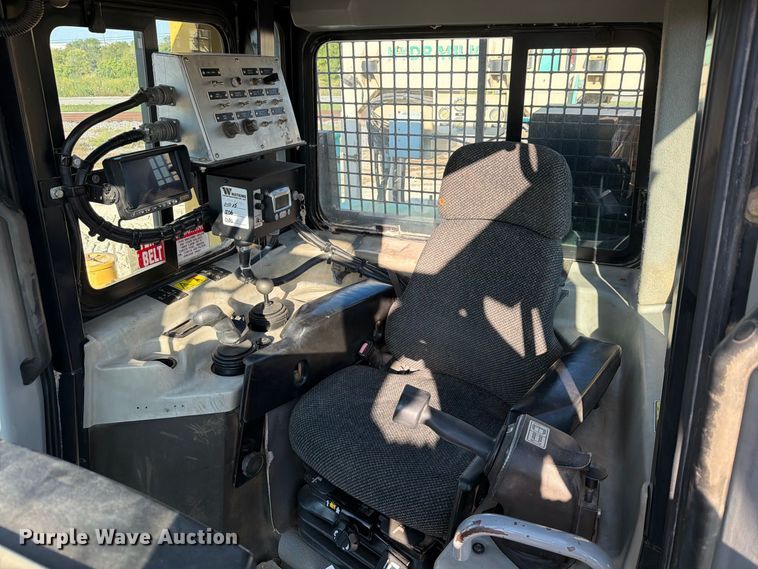 image for item FN3602 2006 Caterpillar D6R XL Series III with EZ Pipeline Padder