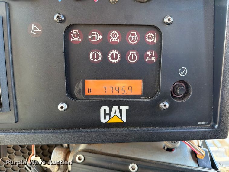 image for item FN3602 2006 Caterpillar D6R XL Series III with EZ Pipeline Padder
