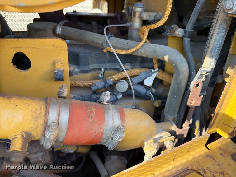 image for item FN3602 2006 Caterpillar D6R XL Series III with EZ Pipeline Padder