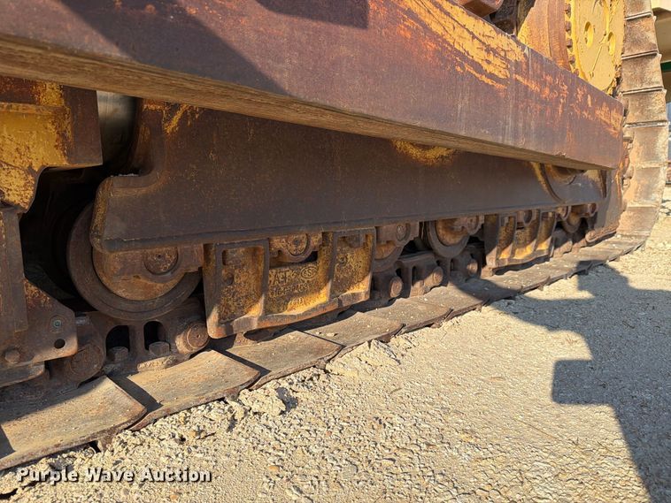 image for item FN3602 2006 Caterpillar D6R XL Series III with EZ Pipeline Padder