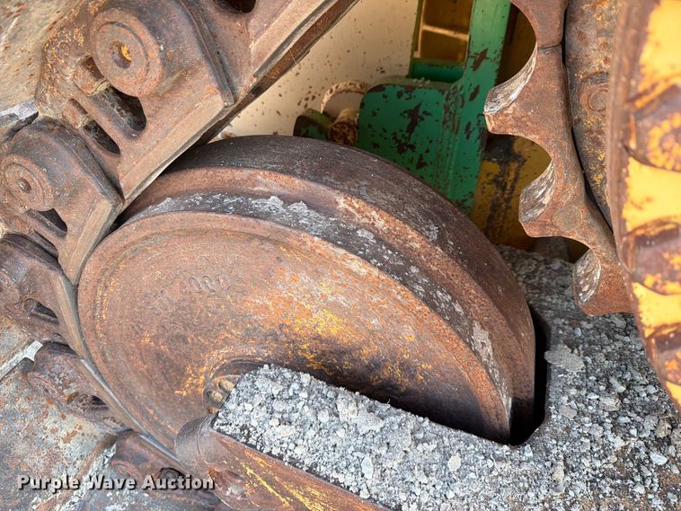 image for item FN3602 2006 Caterpillar D6R XL Series III with EZ Pipeline Padder