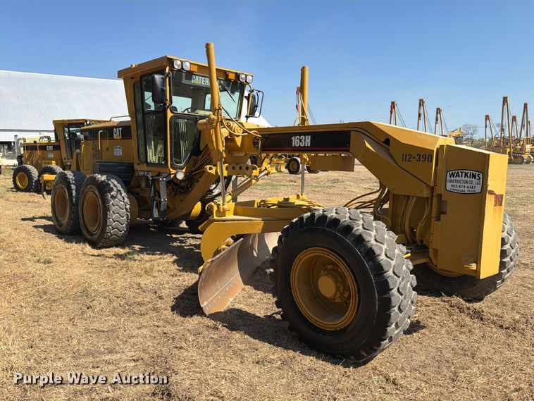 image for item FN3603 2003 Caterpillar 163H motor grader