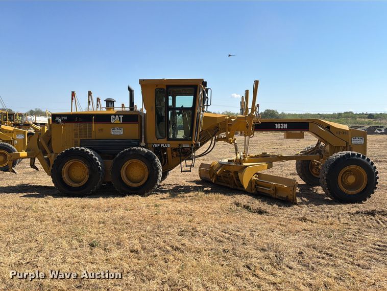 image for item FN3603 2003 Caterpillar 163H motor grader