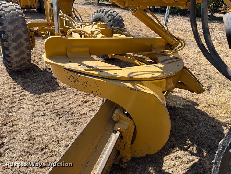 image for item FN3603 2003 Caterpillar 163H motor grader