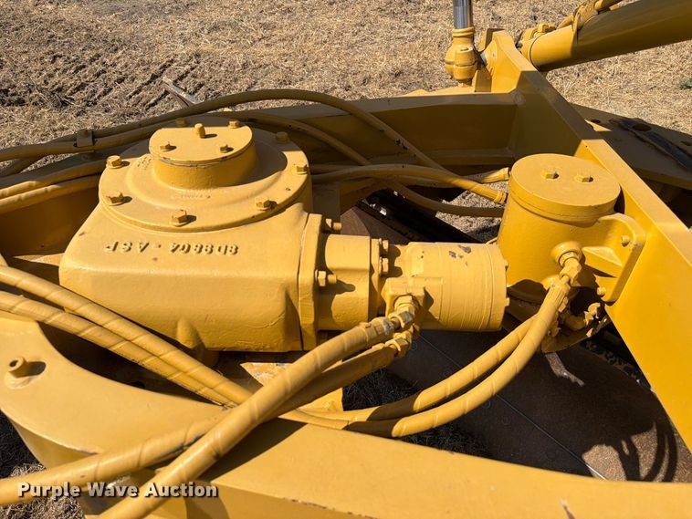 image for item FN3603 2003 Caterpillar 163H motor grader