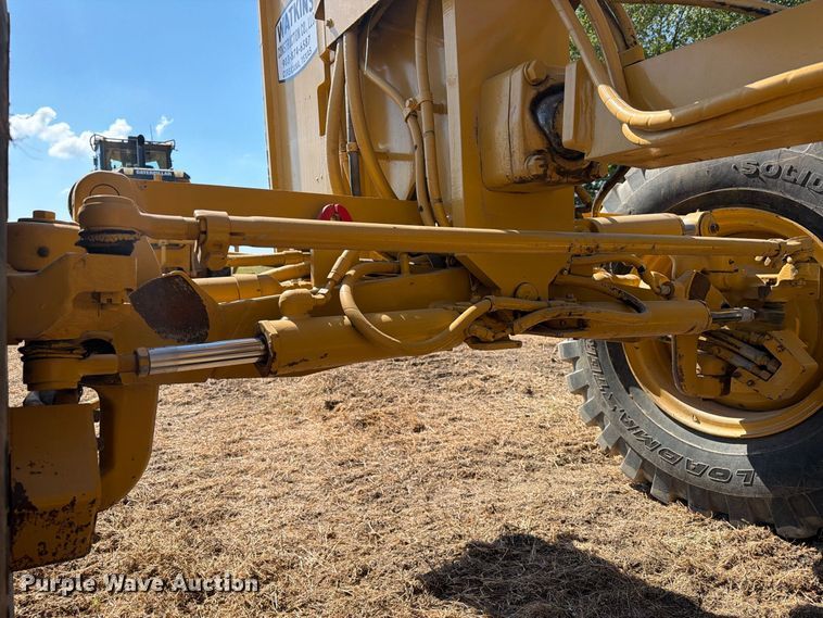 image for item FN3603 2003 Caterpillar 163H motor grader