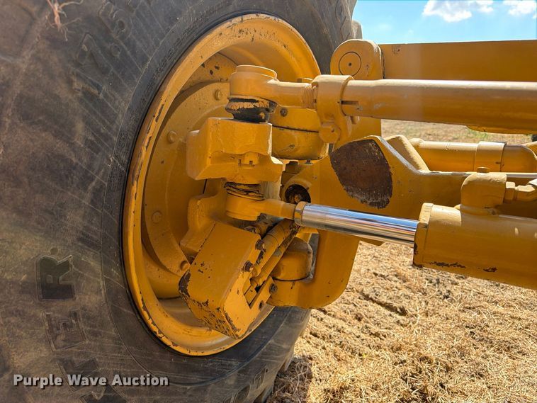 image for item FN3603 2003 Caterpillar 163H motor grader