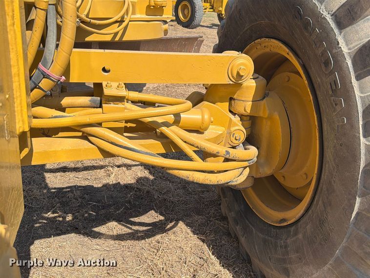 image for item FN3603 2003 Caterpillar 163H motor grader