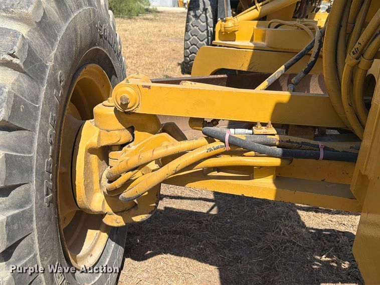 image for item FN3603 2003 Caterpillar 163H motor grader