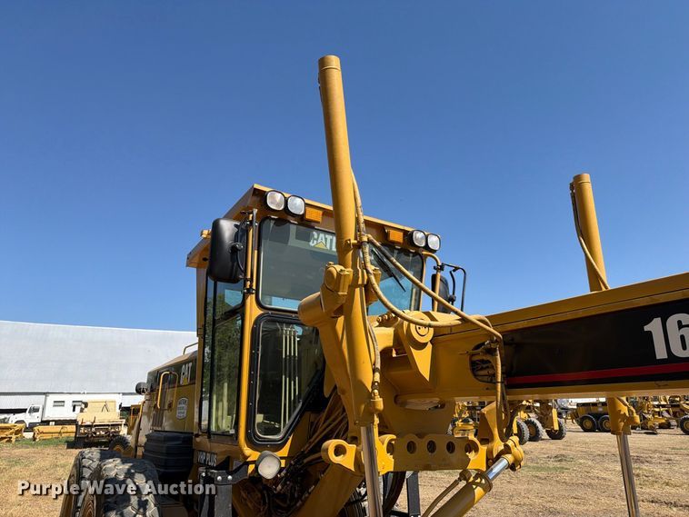 image for item FN3603 2003 Caterpillar 163H motor grader