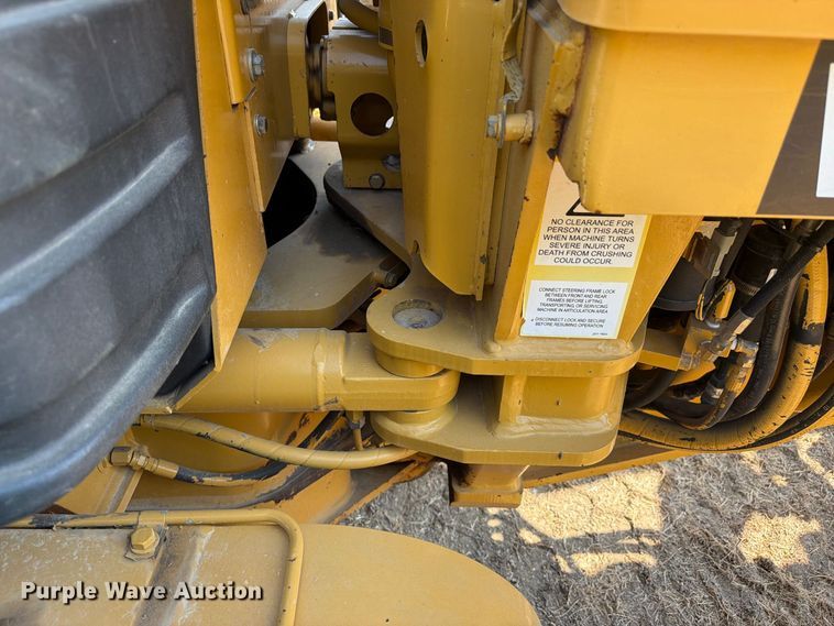 image for item FN3603 2003 Caterpillar 163H motor grader
