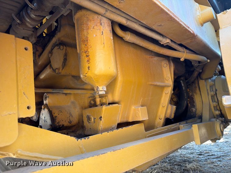image for item FN3603 2003 Caterpillar 163H motor grader