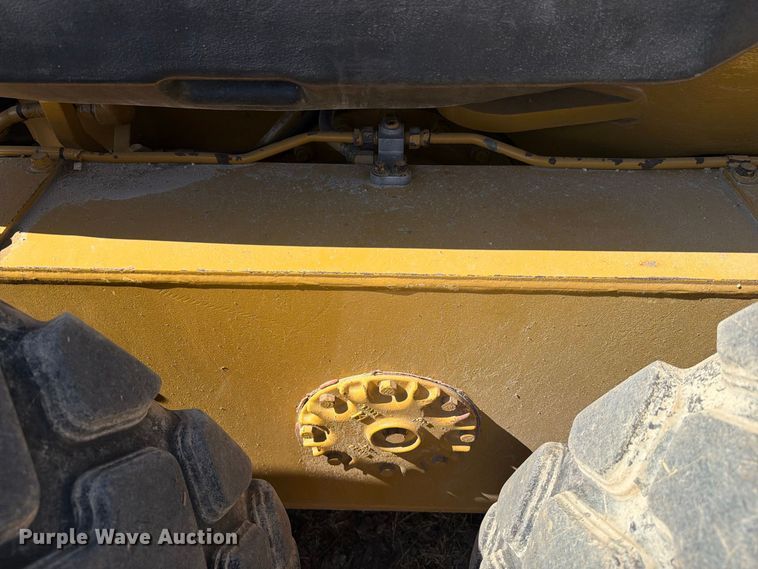 image for item FN3603 2003 Caterpillar 163H motor grader