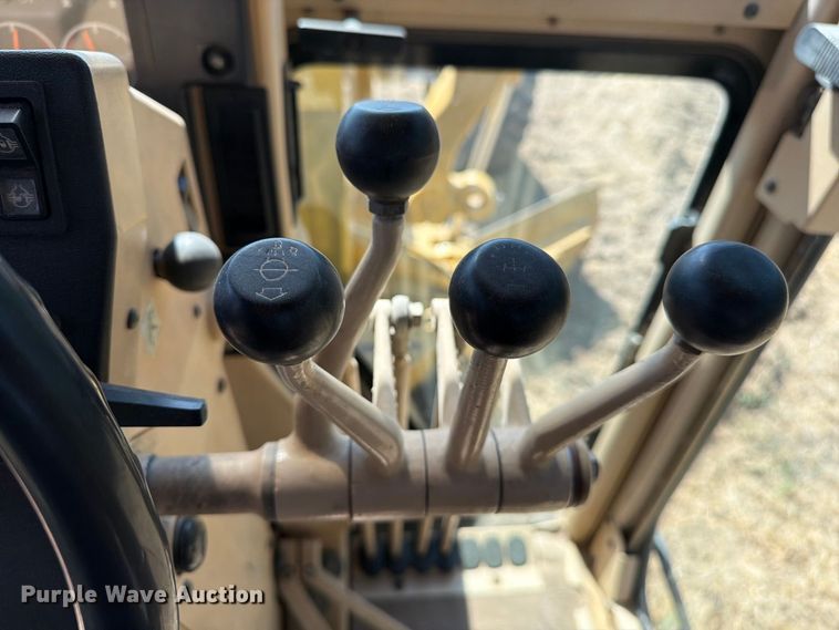 image for item FN3603 2003 Caterpillar 163H motor grader