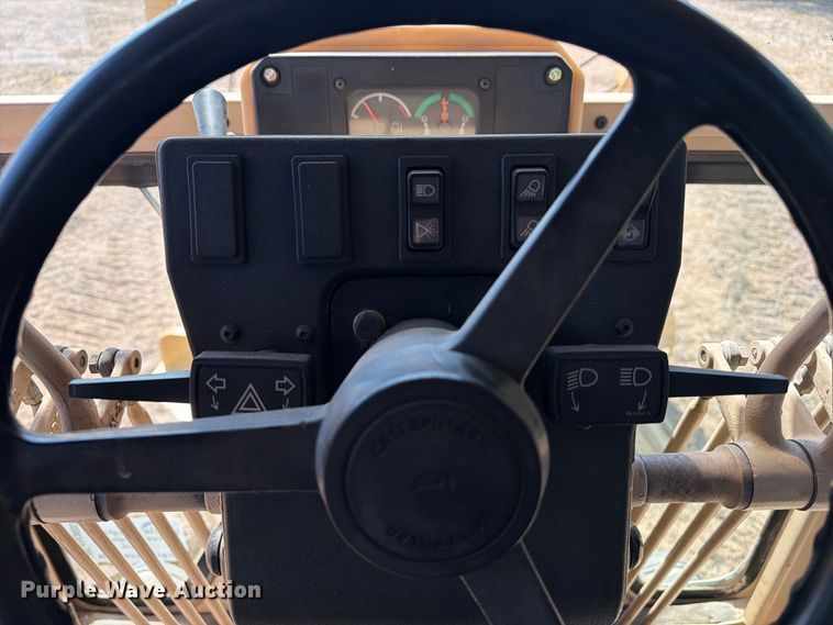 image for item FN3603 2003 Caterpillar 163H motor grader