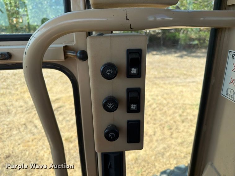 image for item FN3603 2003 Caterpillar 163H motor grader
