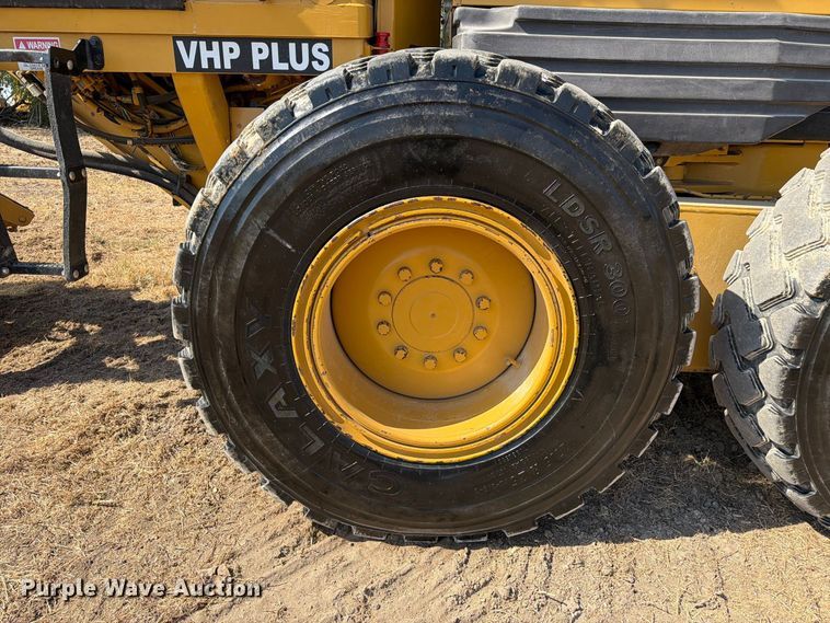 image for item FN3603 2003 Caterpillar 163H motor grader