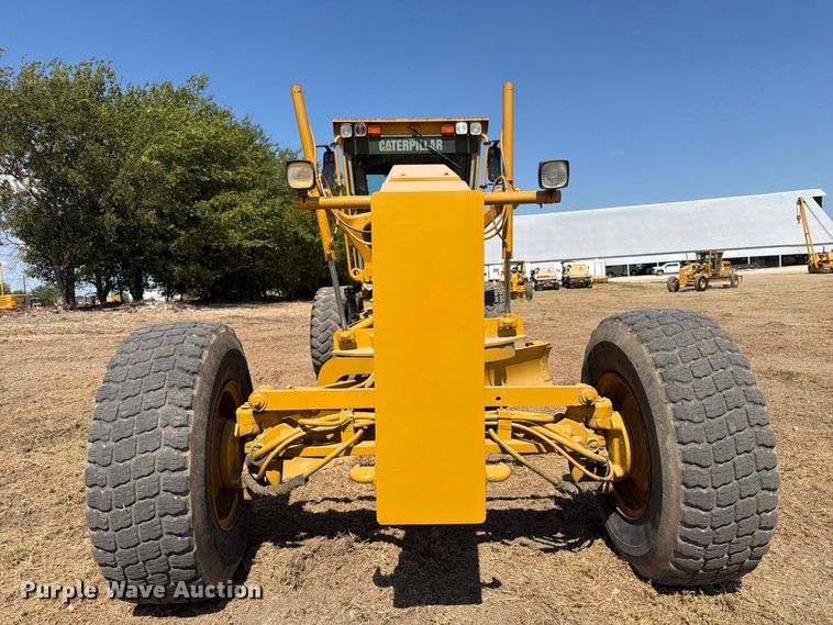 image for item FN3604 2002 Caterpillar 143H VHP motor grader