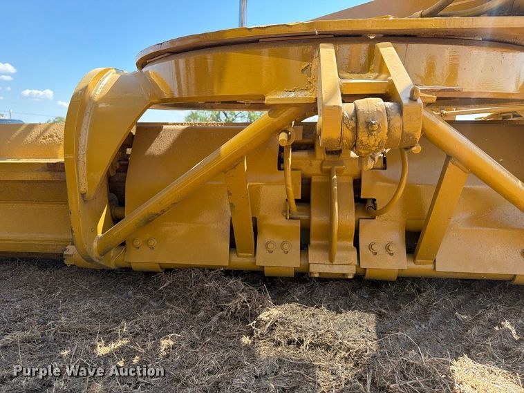 image for item FN3604 2002 Caterpillar 143H VHP motor grader